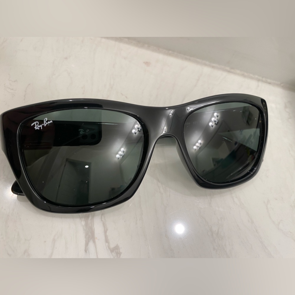 NWT Ray-ban sunglasses unisex New Ray-Ban Sunglasses + Case | Authentic Designer - Picture 3 of 12